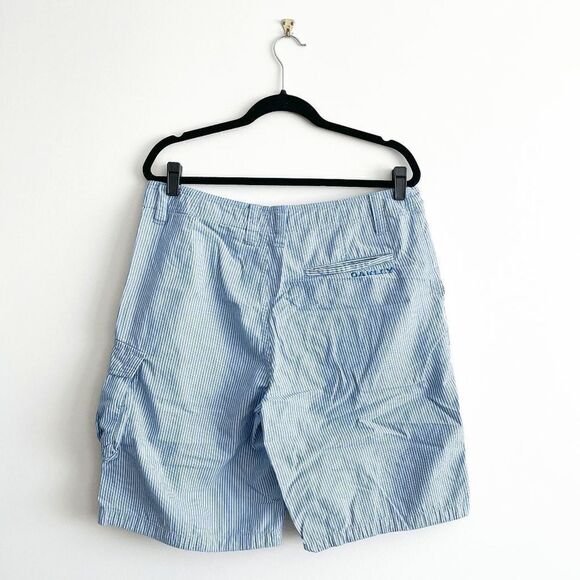 Oakley Mens Bermuda Casual Pinstripes Shorts Powder Blue White Size 36 - Picture 2 of 10